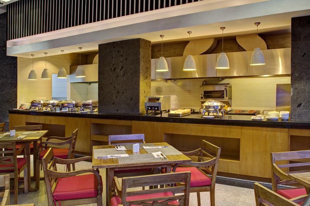 Singkenken Boutique Hotel スミニャック エクステリア 写真